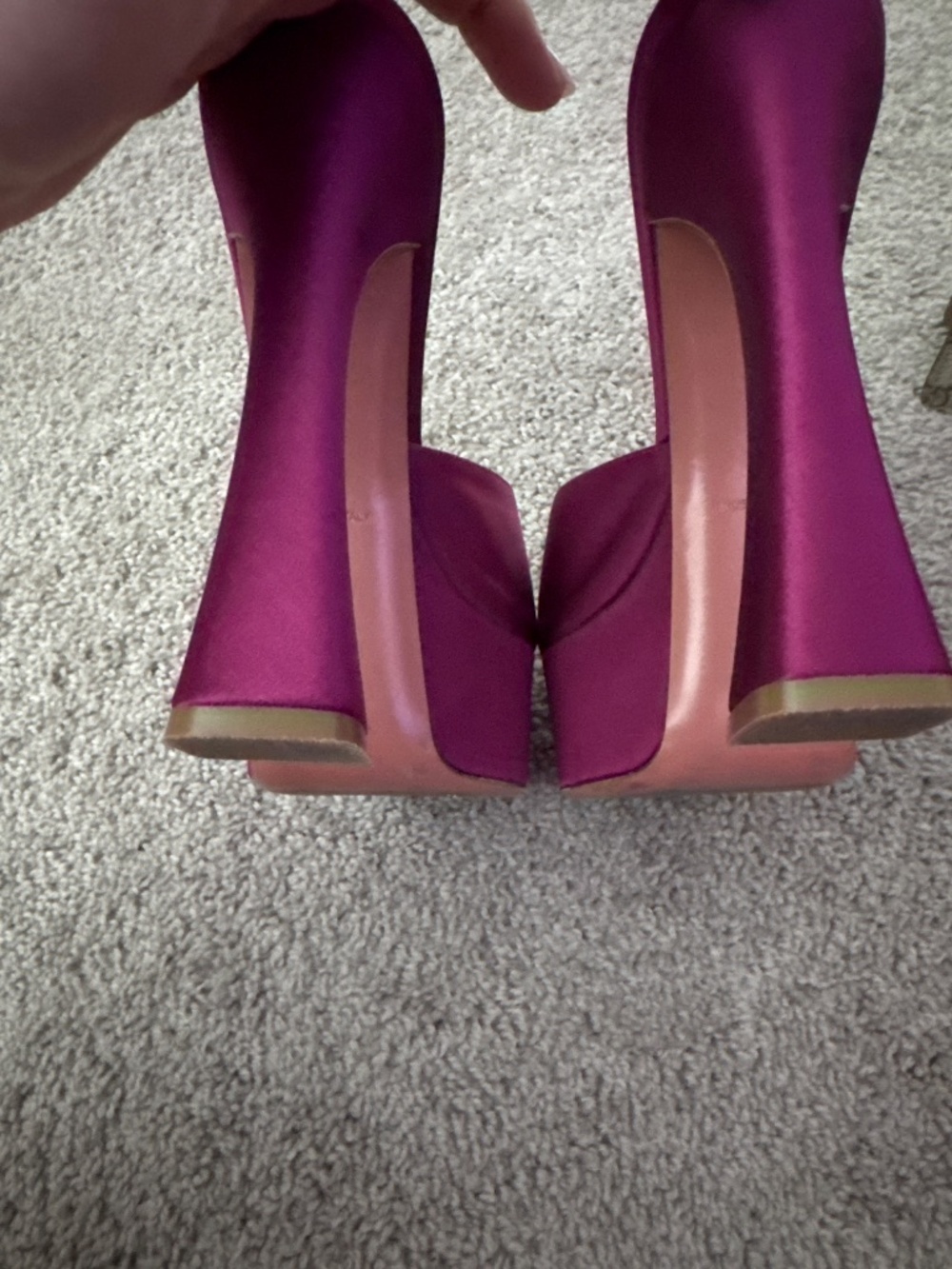 Amina muaddi heels - Picture 4 of 4